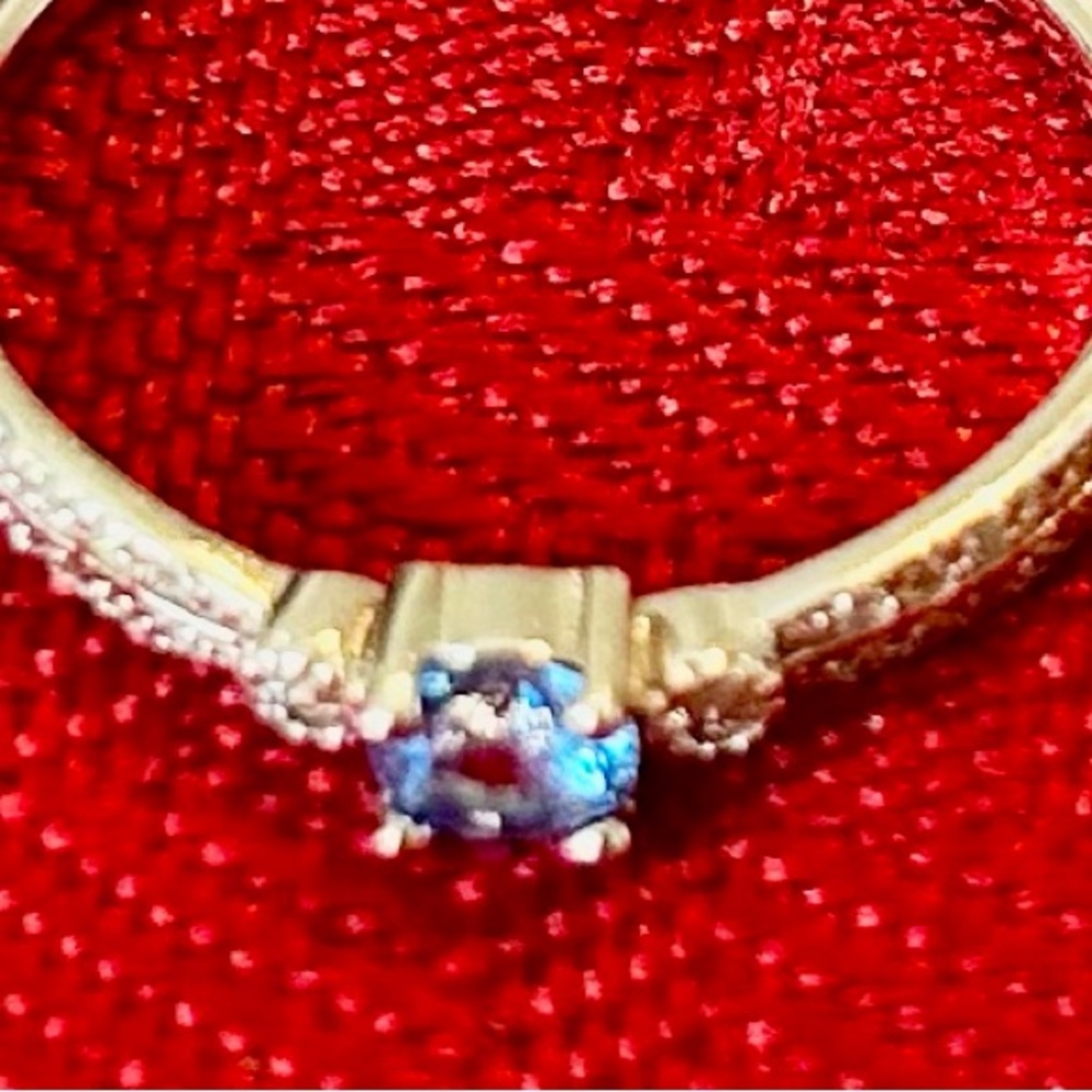 Elegant Blue and Silver Women's Ring
